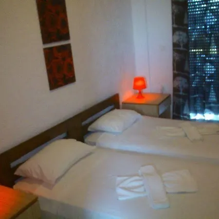 아파트 Kiotari Beach Apartments